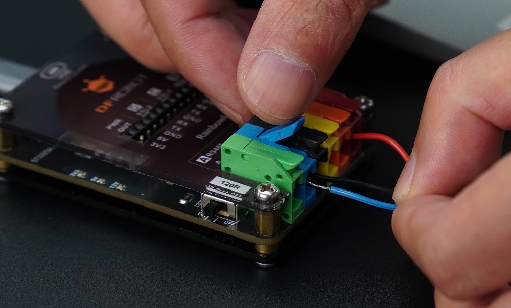 Quick-Connect Lever Terminals for Easy Wiring USB protocol converter